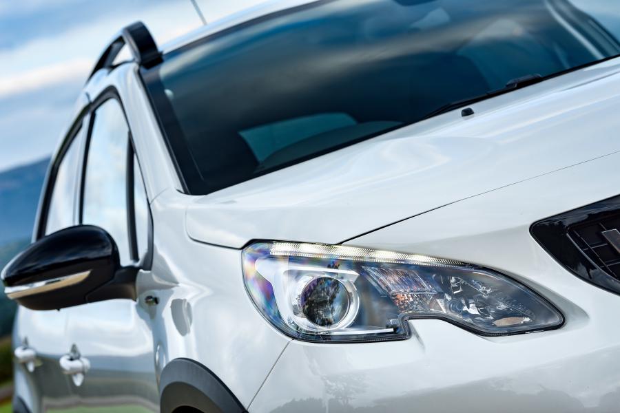 Детали экстерьера Peugeot 2008 GT Line 2017 года  (ZA) (фото 17 из 40)